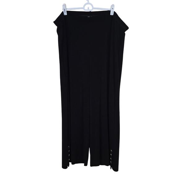 Women's Chico's Travelers Black Pull On Crop Pants Button Accents Size 4 (20/22) - Picture 1 of 10